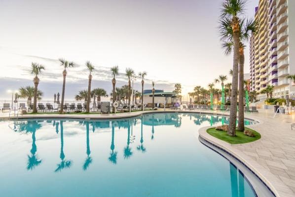 Highly Desired 6Th Floor 1 Bedroom Oceanfront - There Is Only One Ocean Walk Resort 606 Daytona Beach Esterno foto